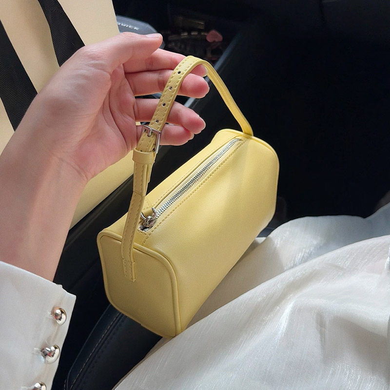 Nuova Borsa a Tracolla Piccola - Women Bags 2026 Trends recensione e prezzo