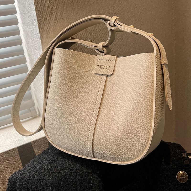 Borsa a tracolla versatile da  - Women Bags 2026 Trends recensione e prezzo