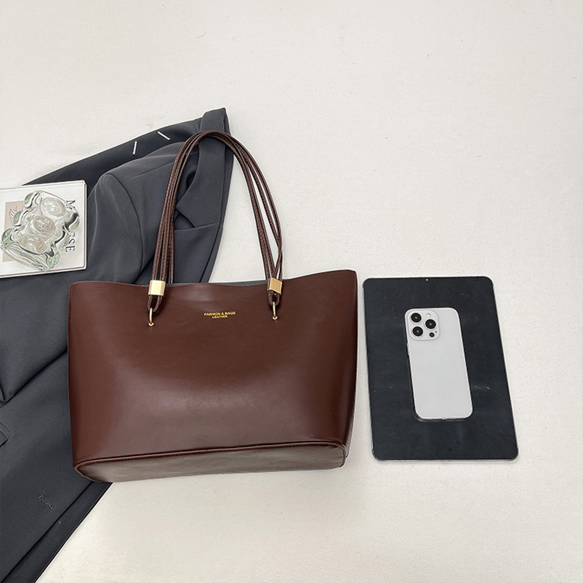 Borsa Tote alla Moda per Uso Q - Women Bags Gold recensione e prezzo